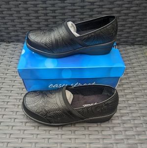 Easy Street Nursing Shoes Black Tooled Clogs Size 10